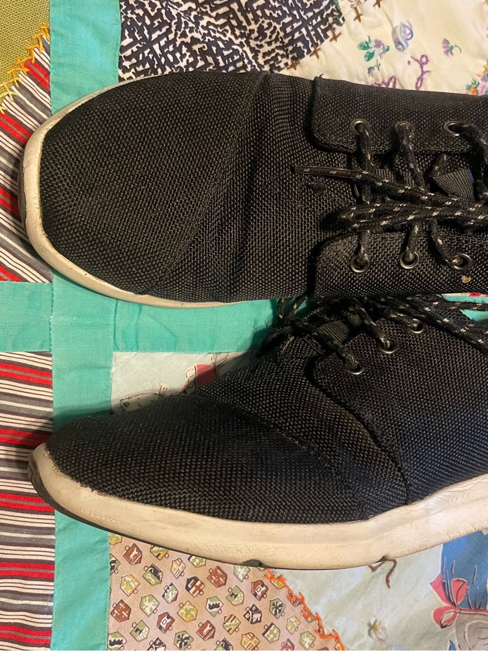 Toms Black Canvas Lace-Up Sneakers with White Soles - Picture 2 of 3